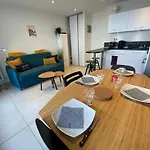 Apartment A Avec Parking, Wifi Et Acces Direct - Fr-1-374-219 *